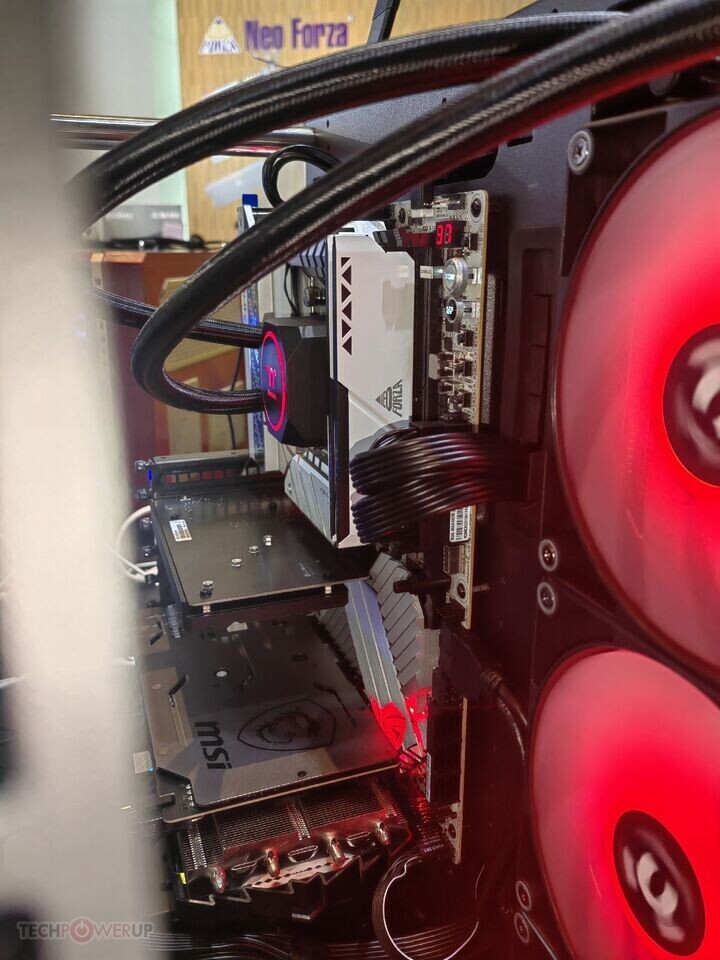 At Computex 2023, Neo Forza showcases DDR5 memory operating at 8000 MHz and PCIe Gen 5 SSD.