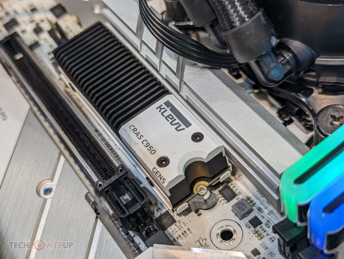 At Computex 2023, Essencore KLEVV will showcase Gen 5 SSDs and DDR5 Memory.