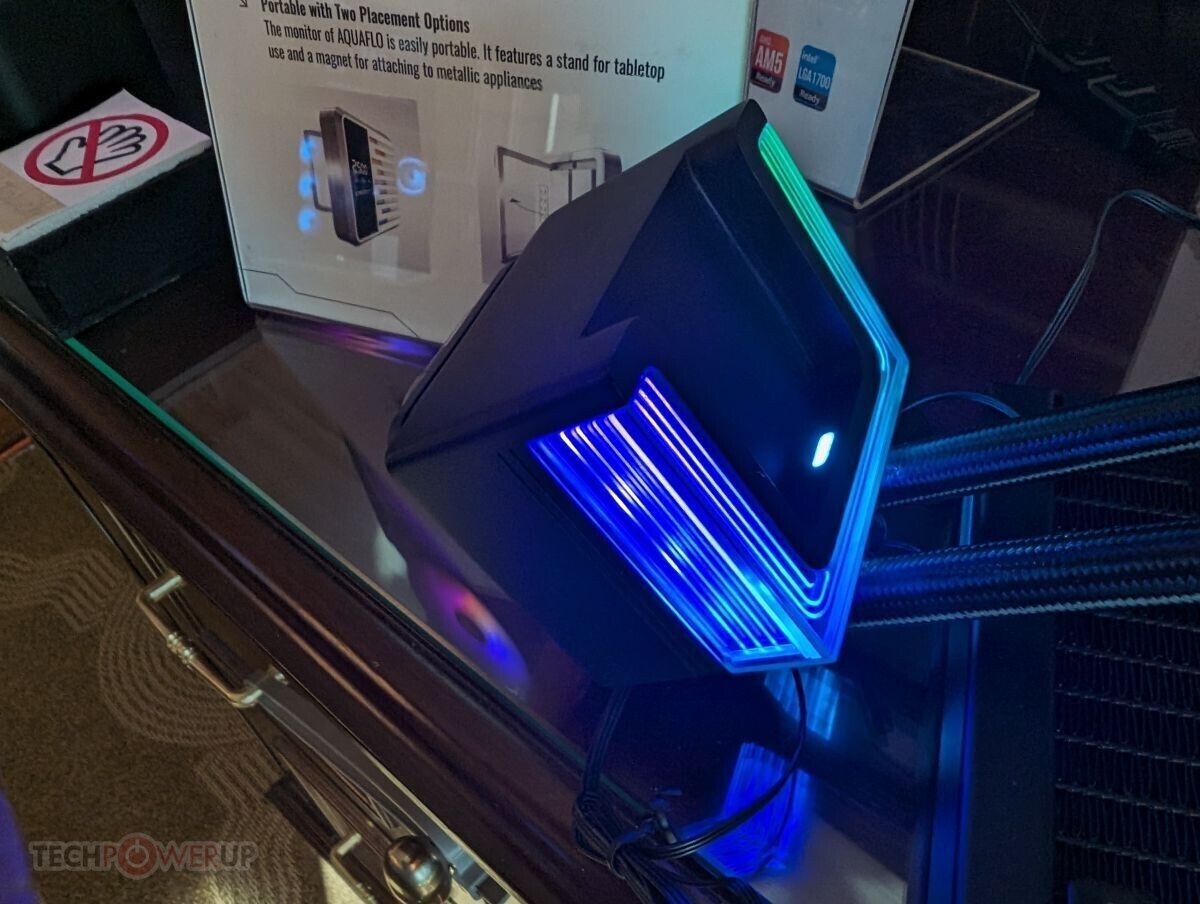 At CES 2024, ENERMAX showcases AIO coolers featuring detachable displays and liquid cooling suitable for workstations.